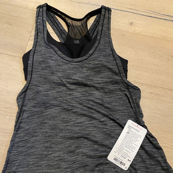 Lululemon tank size 6 - Picture 1 of 5